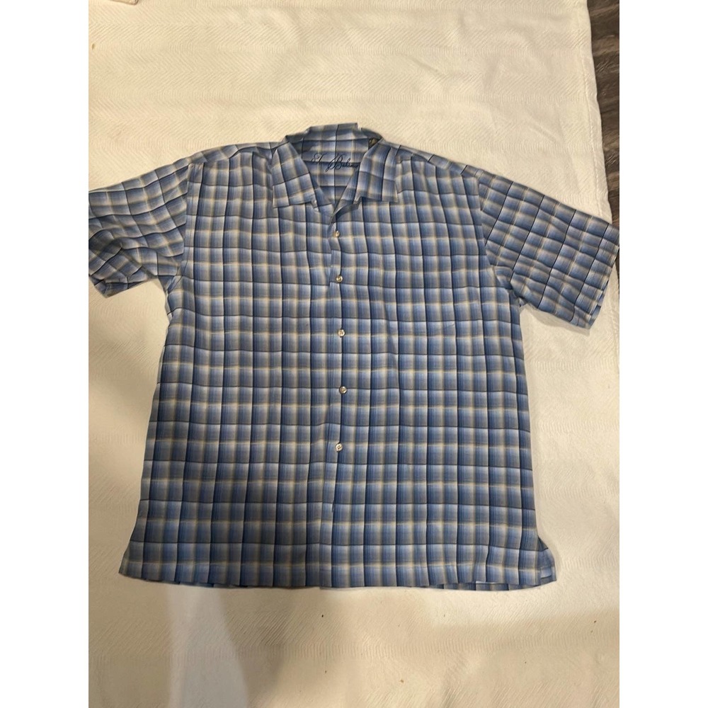 Tommy Bahama Men Short Sleeve Shirt Blue Plaid  Size Large 100% Silk size XL